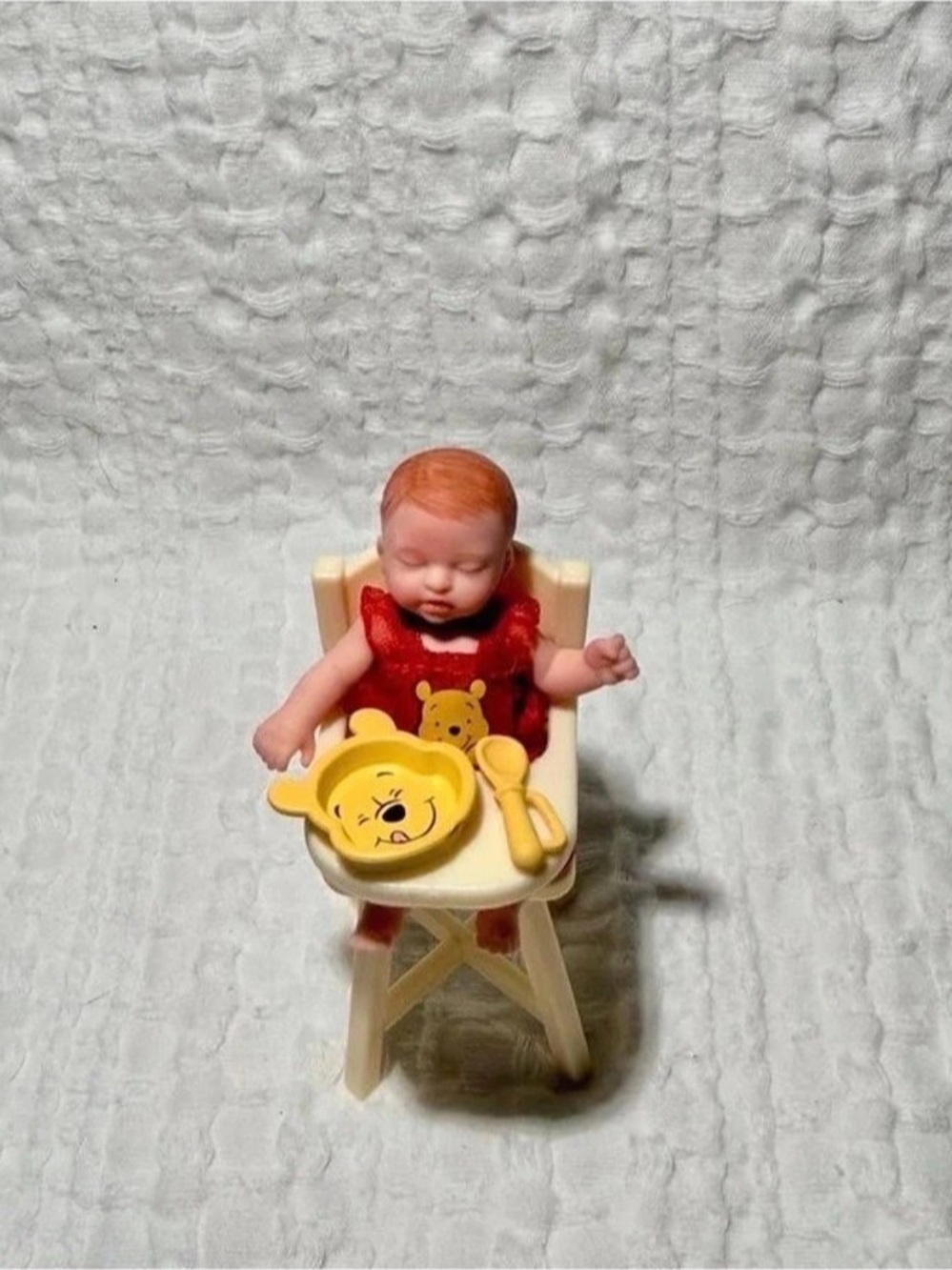 ZURU My Mini Baby Disney Series 1 - Winnie the Pooh High Chair Set